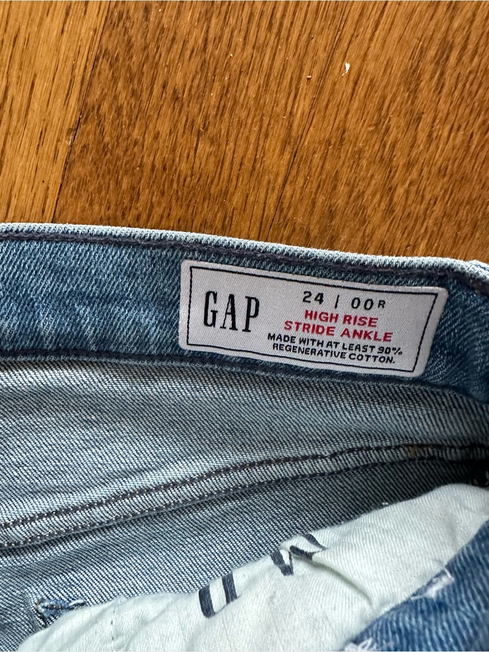 GAP Wide Leg Flare Jeans in Medium Blue Wash - Picture 2 of 6